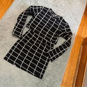 Girls 10/12 Black & White Windowpane Two-Piece skirt Set/ midriff long sleeve